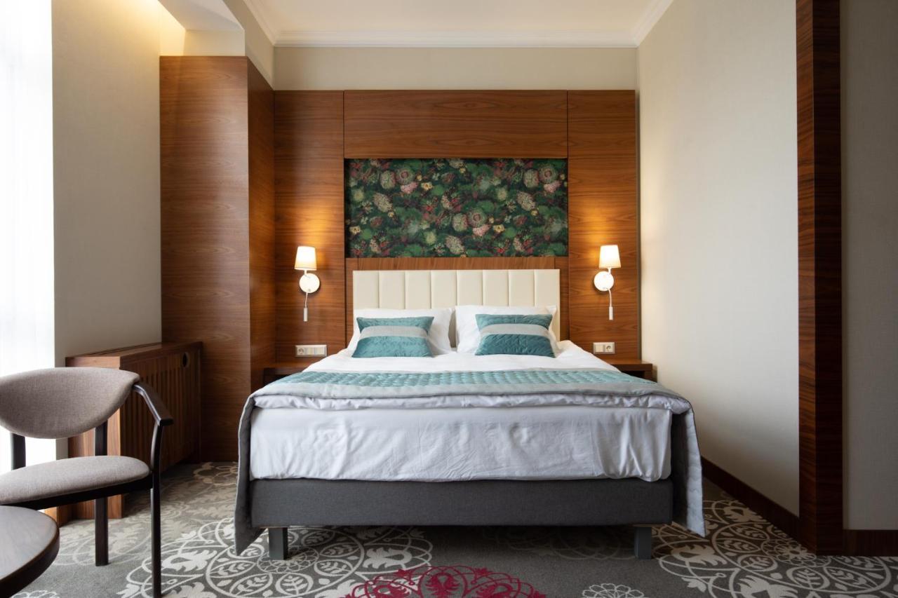 Arden Palace Medical Resort & Spa Сатанів Екстер'єр фото